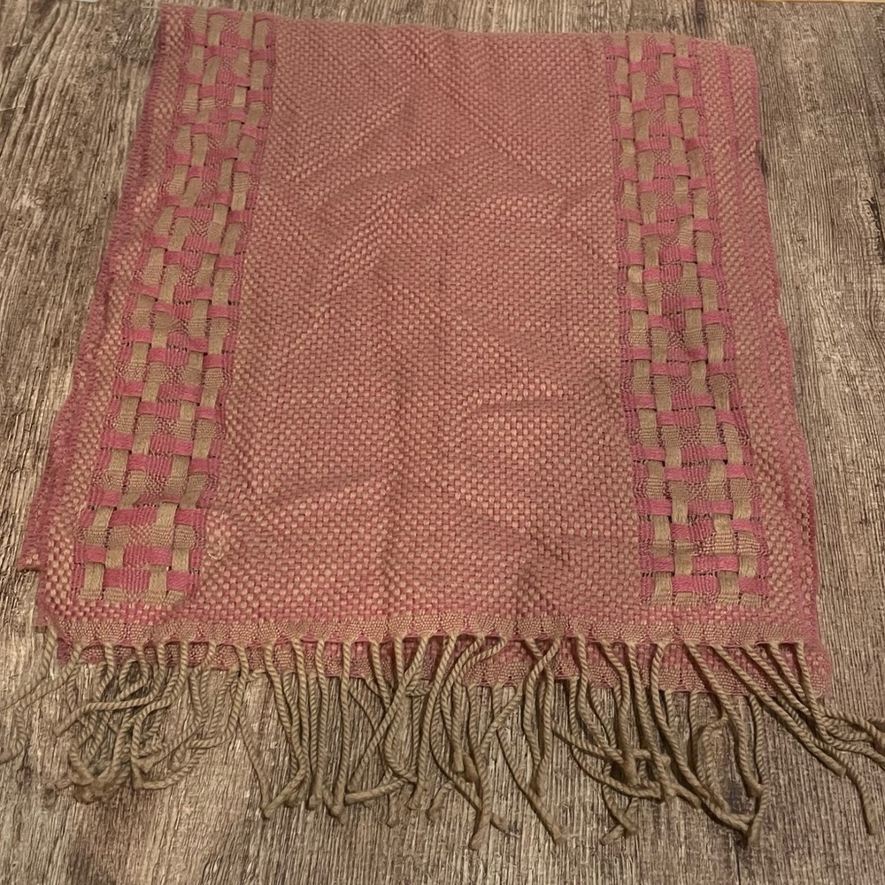 Caterina de Medici Italy 100% Wool Scarf Pink and Tan